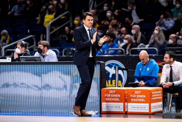 梅赛德斯W 梅赛德斯W