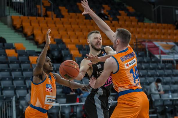 的不同解读 的不同解读