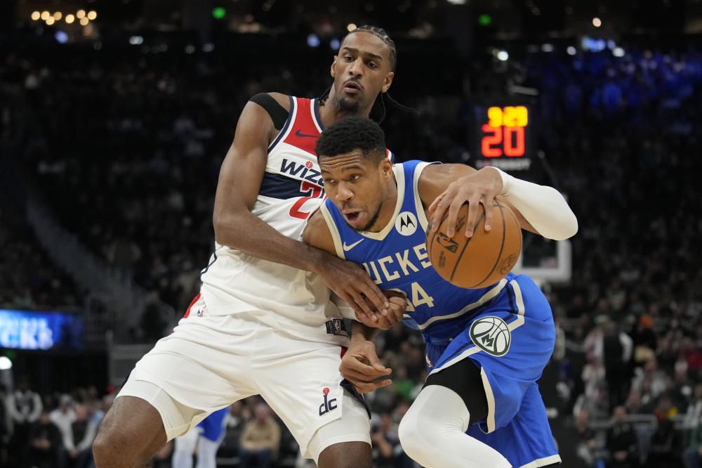 司职前锋 司职前锋