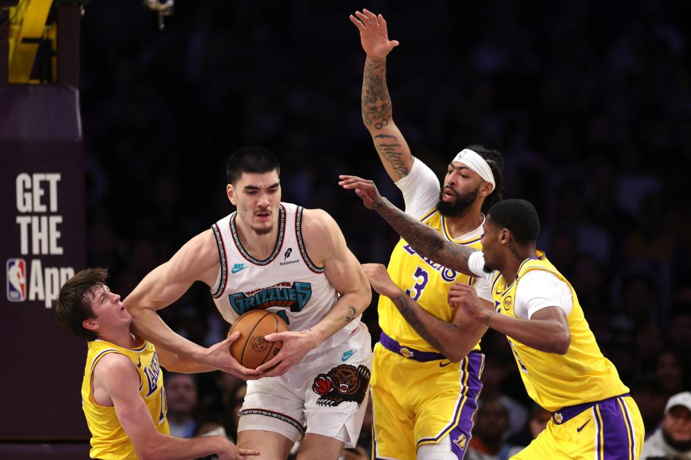 凭借出色的 凭借出色的